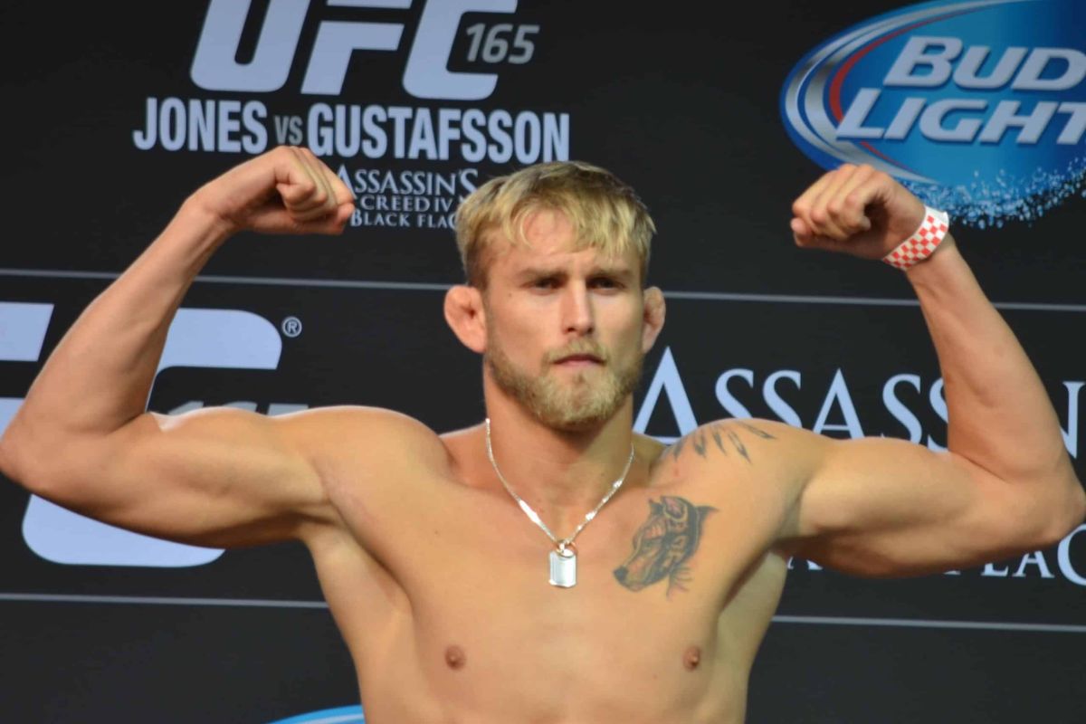 Alexander Gustafsson Net worth (1)