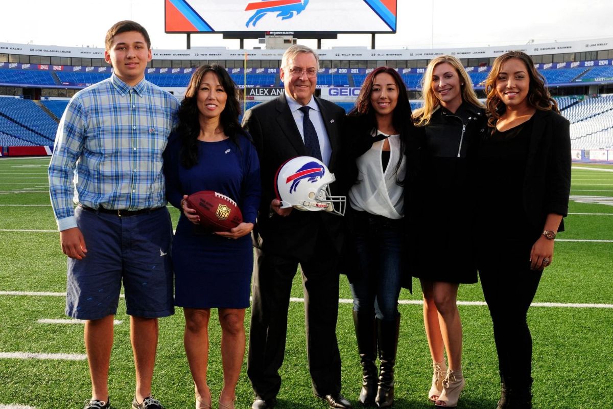 Kim Pegula Net Worth