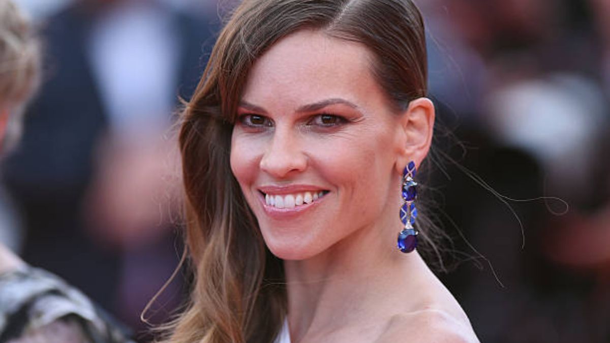 How Old Is Hilary Swank