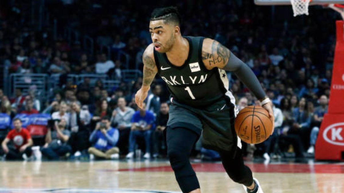 What Happened To D'Angelo Russell During The Lakers-Rockets Game